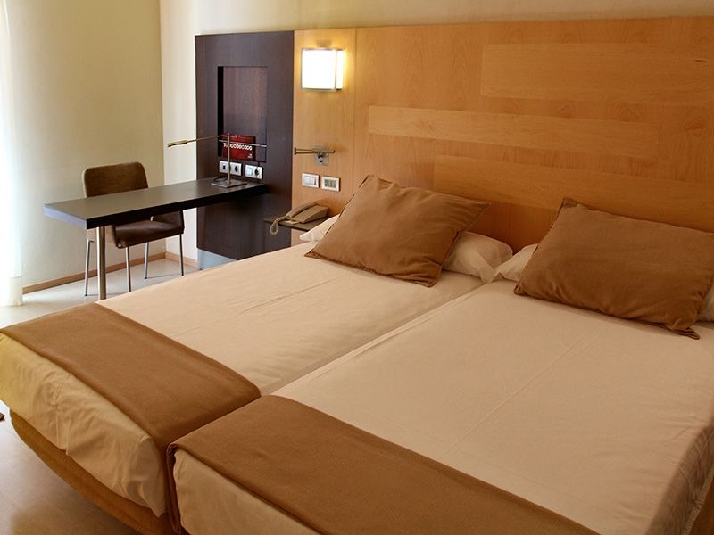 Sercotel Gran Zurbaran Hotel 4*